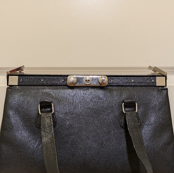 EUC 1950s Vintage Fassbender for Eaton's Gladstone Handbag with Metal Hardware - Picture 9 of 15